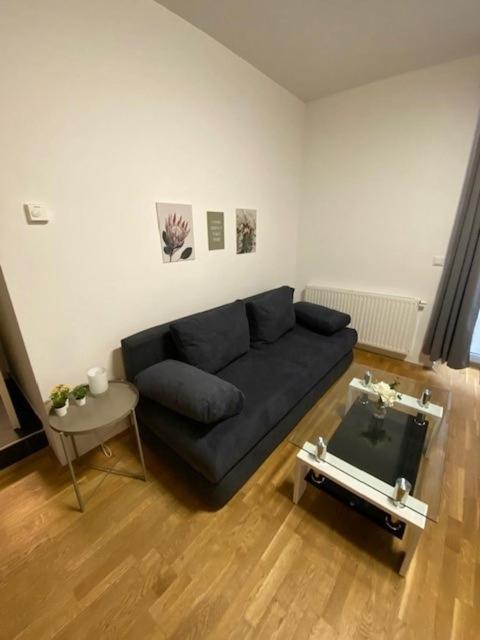 Paky Appartements 00322 Bruck-Leitha Dış mekan fotoğraf