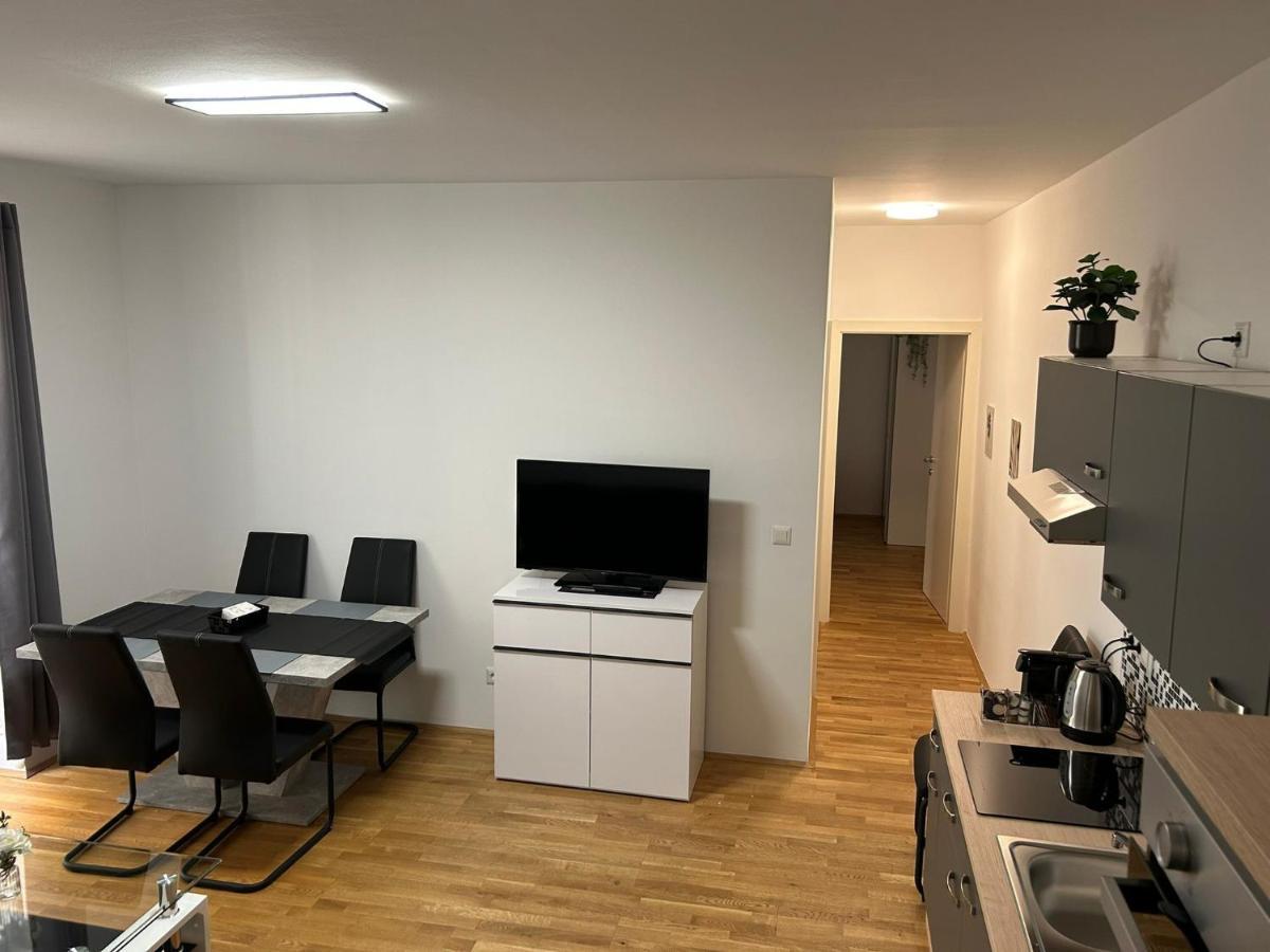 Paky Appartements 00322 Bruck-Leitha Dış mekan fotoğraf