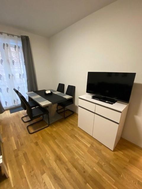 Paky Appartements 00322 Bruck-Leitha Dış mekan fotoğraf