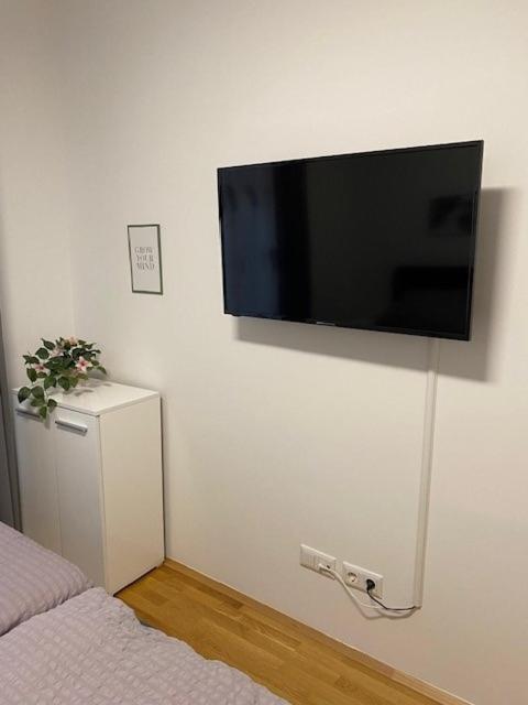 Paky Appartements 00322 Bruck-Leitha Dış mekan fotoğraf